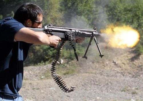 德国hk21 通用机枪:设计概念是"步枪转为支援武器"