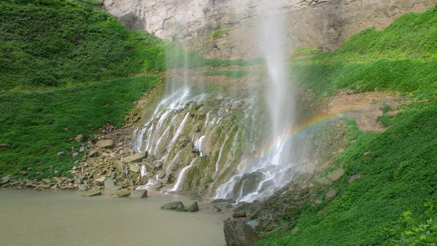 矮寨奇观之流沙瀑布