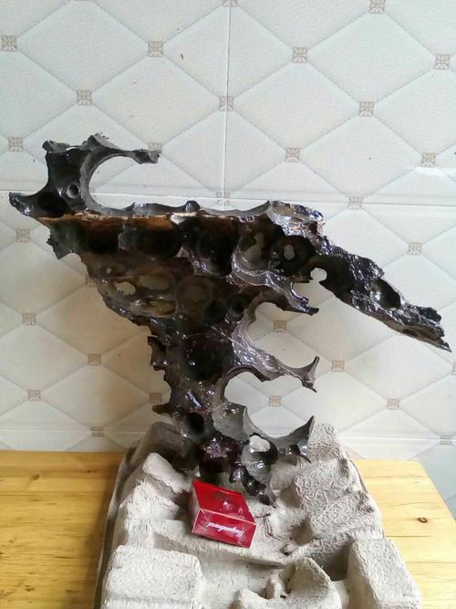 写美篇   不同于黔太湖石点缀园林,庭院造景,亦不同于红水河摩尔石大