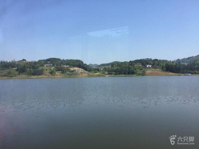 宝石湖水库环湖路选址7