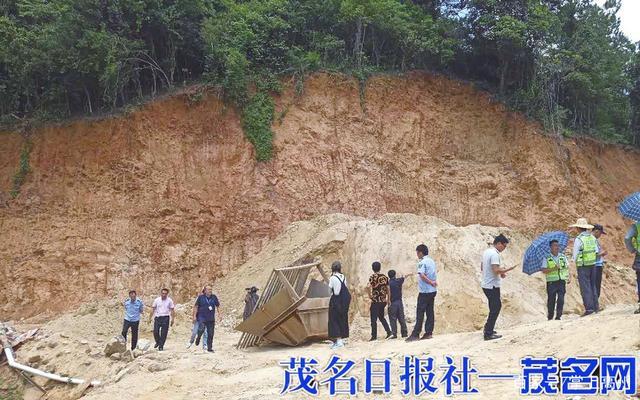 高州平山镇拆除贺垌村违建洗砂场,并对违法用地进行立案处理!