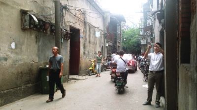 福州上下杭拆迁改造引发怀旧潮 市民拍照纪念