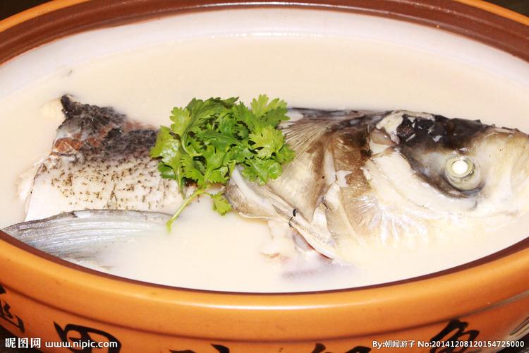 鱼头汤图片