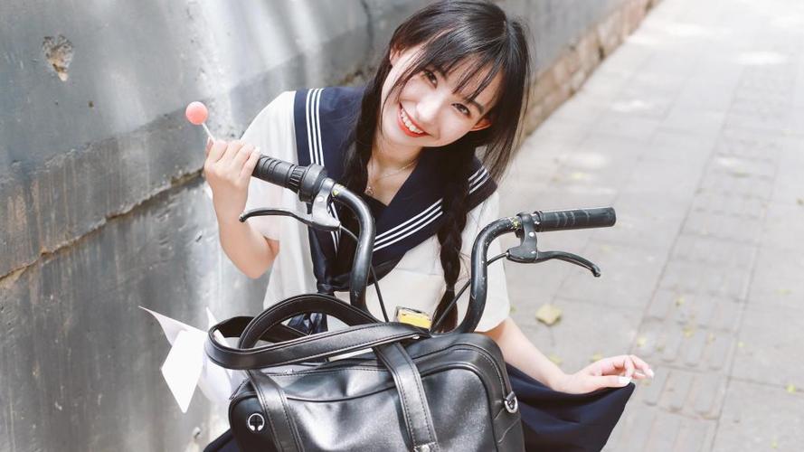 倩丽的青春美少女,高清壁纸图片,清纯美女-回车桌面