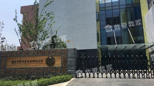 三期入口处有民办圣玛丽海峡城幼儿园,方便业主小孩入学.
