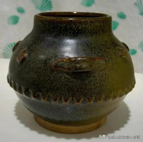 我收藏的茶叶末釉瓷器