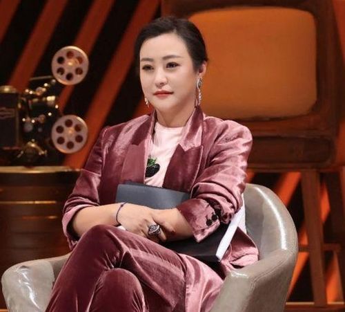 《十三邀》:42岁郝蕾"人间清醒"