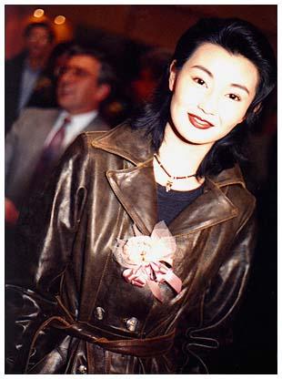 张曼玉  英文名:maggie cheung  出生地:中国香港  籍贯:上海  生日