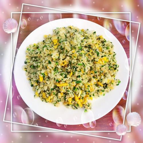 韭菜鸡蛋炒饭,这样做营养翻倍,孩子最爱吃