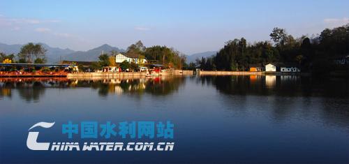 荥经县天池水库.jpg