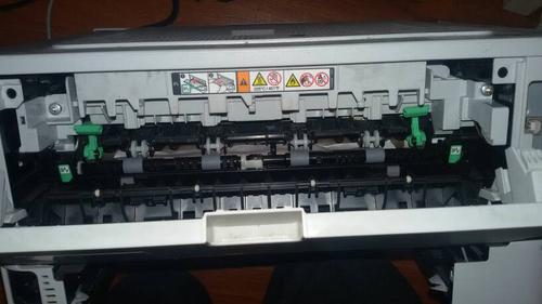 联想打印机lj2400l. 卡纸了,怎么办?在线等谢谢