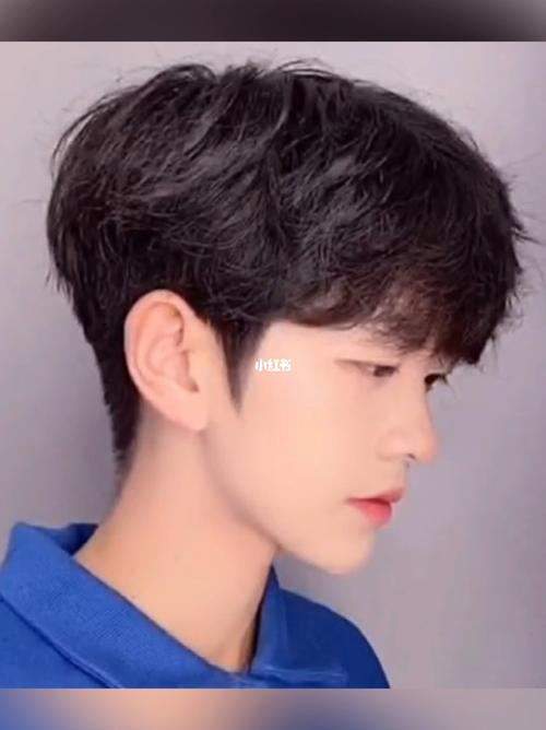 气垫微分碎盖_碎盖_气垫_潮男理发馆攻略_男士发型_潮