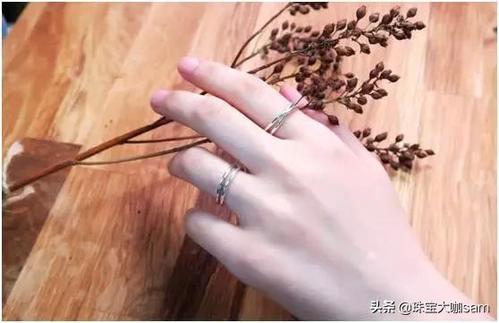 戒指的365种戴法戴对招财转运