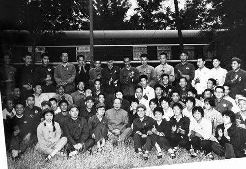 1953年毛泽东专列上接见张玉美临别前拿出三样东西这礼物咋样