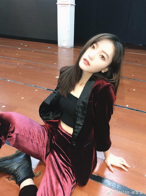 美女演员gnz48-谢蕾蕾迷人写真美照真好看啊