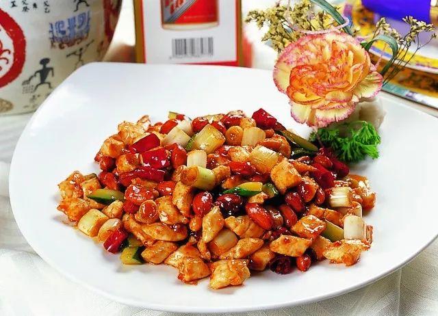 宫保鸡丁,还是宫爆鸡丁?属于鲁菜,还是川菜?