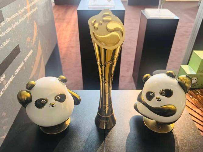 金熊猫奖亮相美国纽约联合国总部 诚邀全球好友来蓉