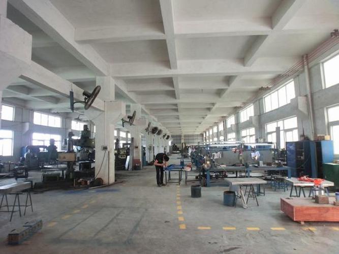 模具车间实拍1_生产车间_批发加盟-佛山从山塑料模具厂