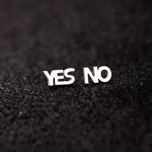 个性英文耳钉 yes no 不锈钢防过敏不褪色 跨境外贸货源