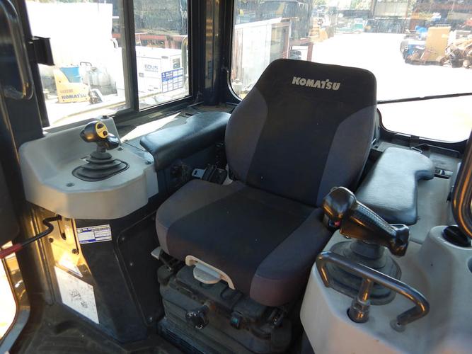 状态 850mm 湿地用三角履带, 多向铲式 推土机, 倾翻防护驾驶室, 环境