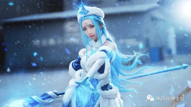 cos王者荣耀冰雪女王王昭君胆敢垂涎我的美貌