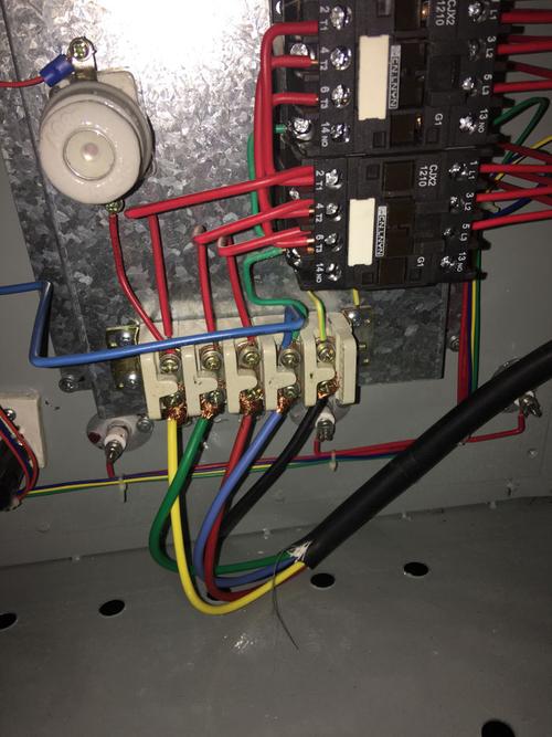 电工问题,接380电烤箱,看看线接的对不对?感觉烤箱温度不准,有电流声.