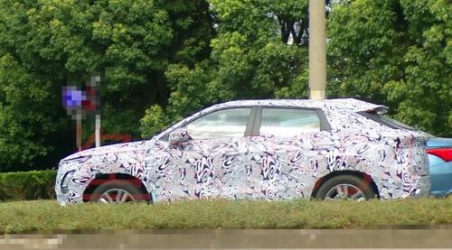 奇瑞全新轿跑suv车型路试谍照曝光 预计广州车展亮相