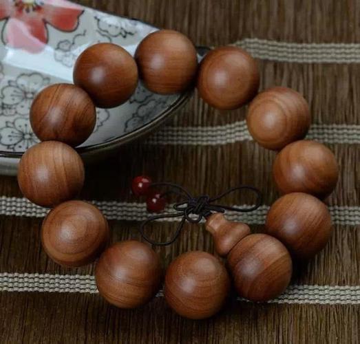 如何辨别老山檀的真假!