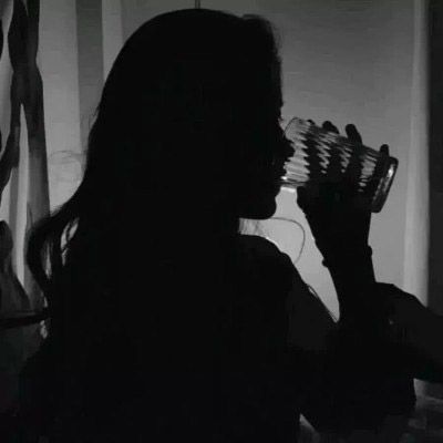 微信黑影头像女 神秘黑影人头像女图片