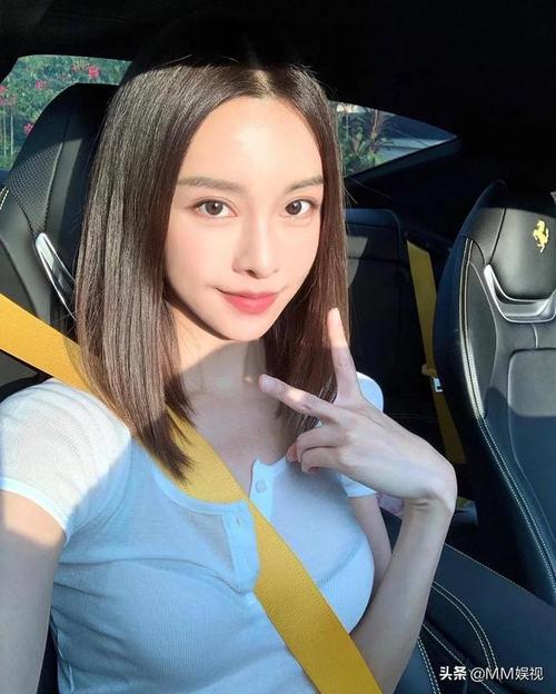 马来西亚钢琴家李元玲写真