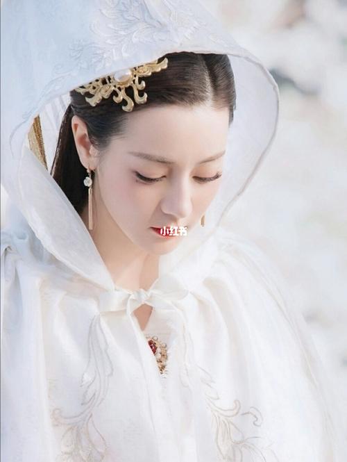 迪丽热巴这几张图惊艳到我了_迪丽热巴_古装_娱乐