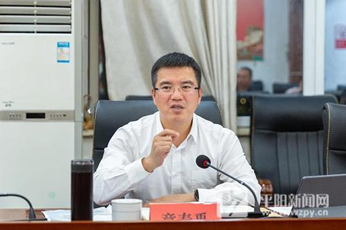 平阳县委书记章寿禹前往萧江镇调研经济高质量发展工作