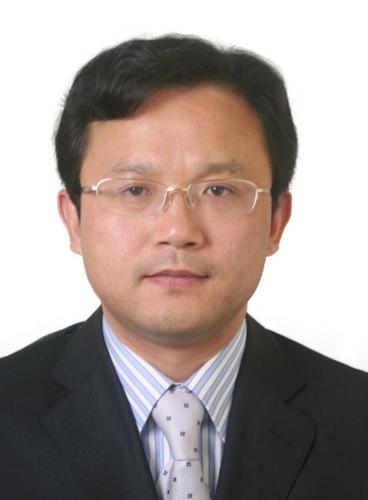 袁鹰  