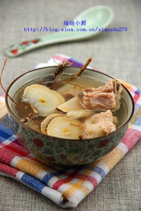 清热去湿的一款神奇魔法汤-----五指毛桃牛大力骨头汤