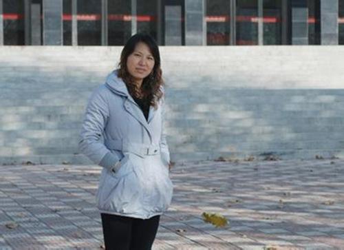 男篮宫鲁鸣:曾和前妻挤宿舍睡,二婚娶经商老婆,国内外