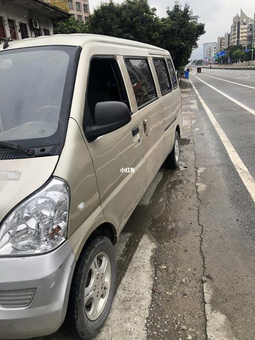 五菱荣光加长版15年 9座 1.5 带空调 带助力 车况精品