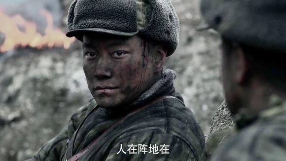 战斗间隙1945年上党战役中,张英率领一支几十人的连队,硬生生扛住一
