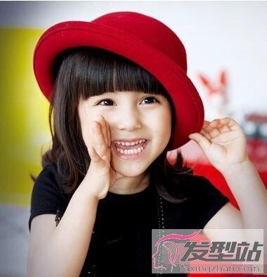 一年级小女孩短发发型甜美可爱告别假小子
