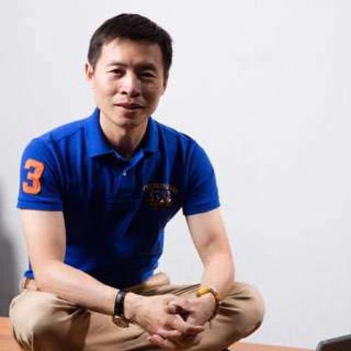 匈牙利外交部长讲话中(来自 来自罗莱lovo家纺王梁 - 微博