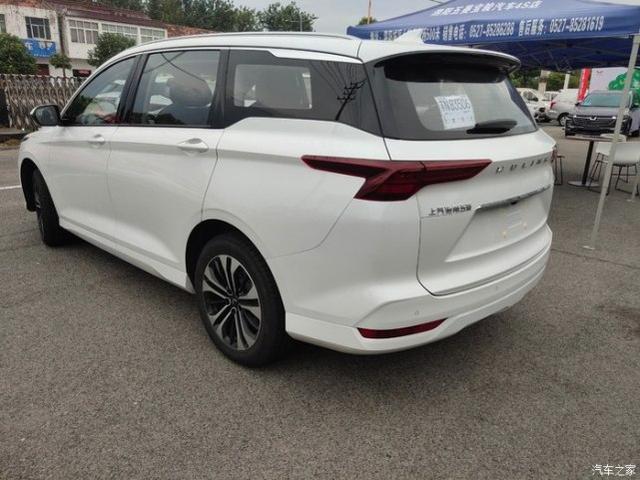 空间表现再获认可,9月28日预售,五菱凯捷多种颜色实车