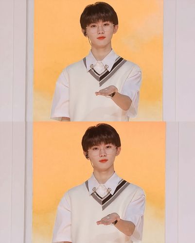 全能舞担崔智秀2021-03-14 22:03:29 剩下的盛夏最后一个镜头   学长