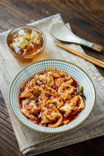 红油抄手跟馄饨哪里不一样?想吃