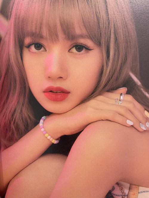 5张图带你了解lisa有多美!