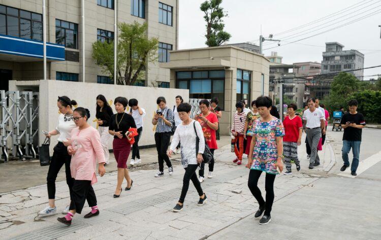 翁垟街道前桥村委和乐清市和谐志工协会联合主办的原始点开班啦,2016.