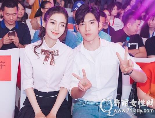 井柏然搂baby惹黄晓明吃醋 和baby吻戏流出两人上演电梯热吻(2)