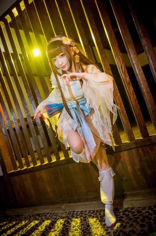 《王者荣耀》娜可露露晚萤cosplay