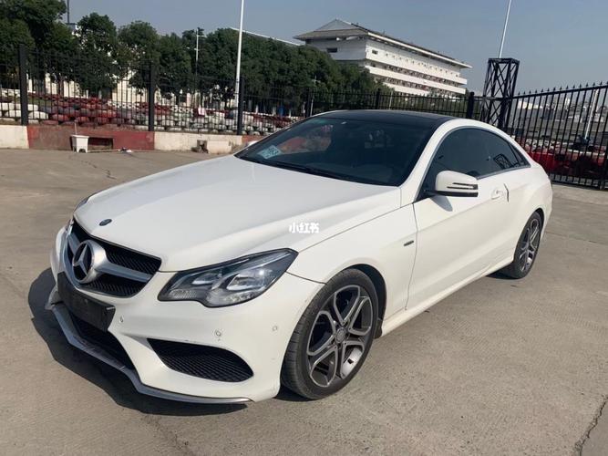 奔驰e200coupe两门轿跑,14年上牌,4万多公里,原车原版,极品车况,喜欢