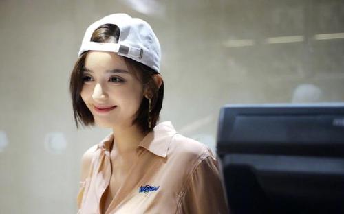 古力娜扎一张照片引韩国人热议,娜扎颜值赢过韩国女星