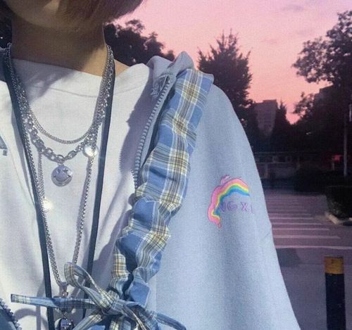 ins蓝色系女生不会撞的头像