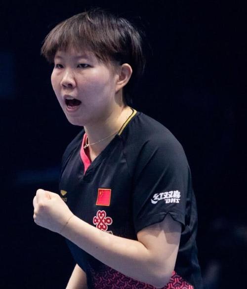 "这是国乒前世界第一朱雨玲拿到直通釜山地表最强12人女单冠军后,反复